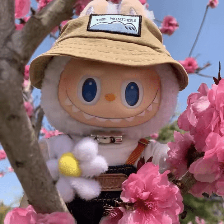 Labubu Fall in Wild – Figurine collector automnale et adorable - Image 6