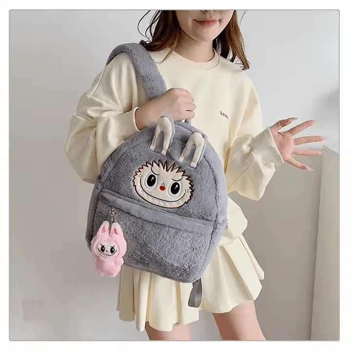 Sac à dos peluche Labubu – Mignon, doux et pratique - Image 5
