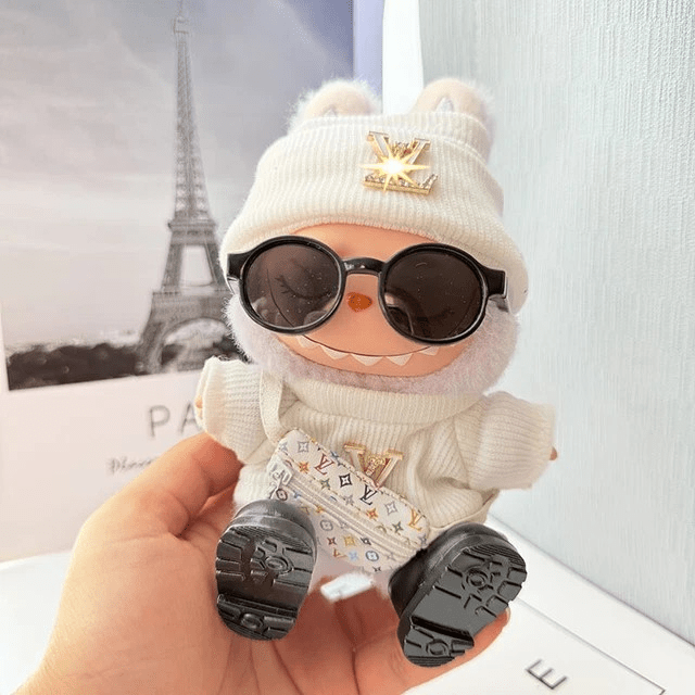 Tenue Labubu Louis Vuitton – Luxe et élégance pour figurines - Image 2
